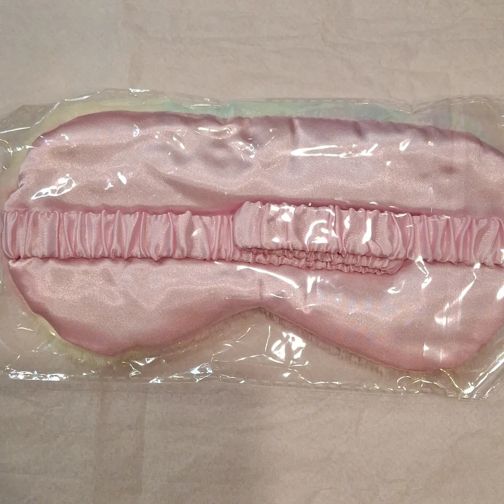 Colorful Makeup Accessory Set - Picture 5 of 6